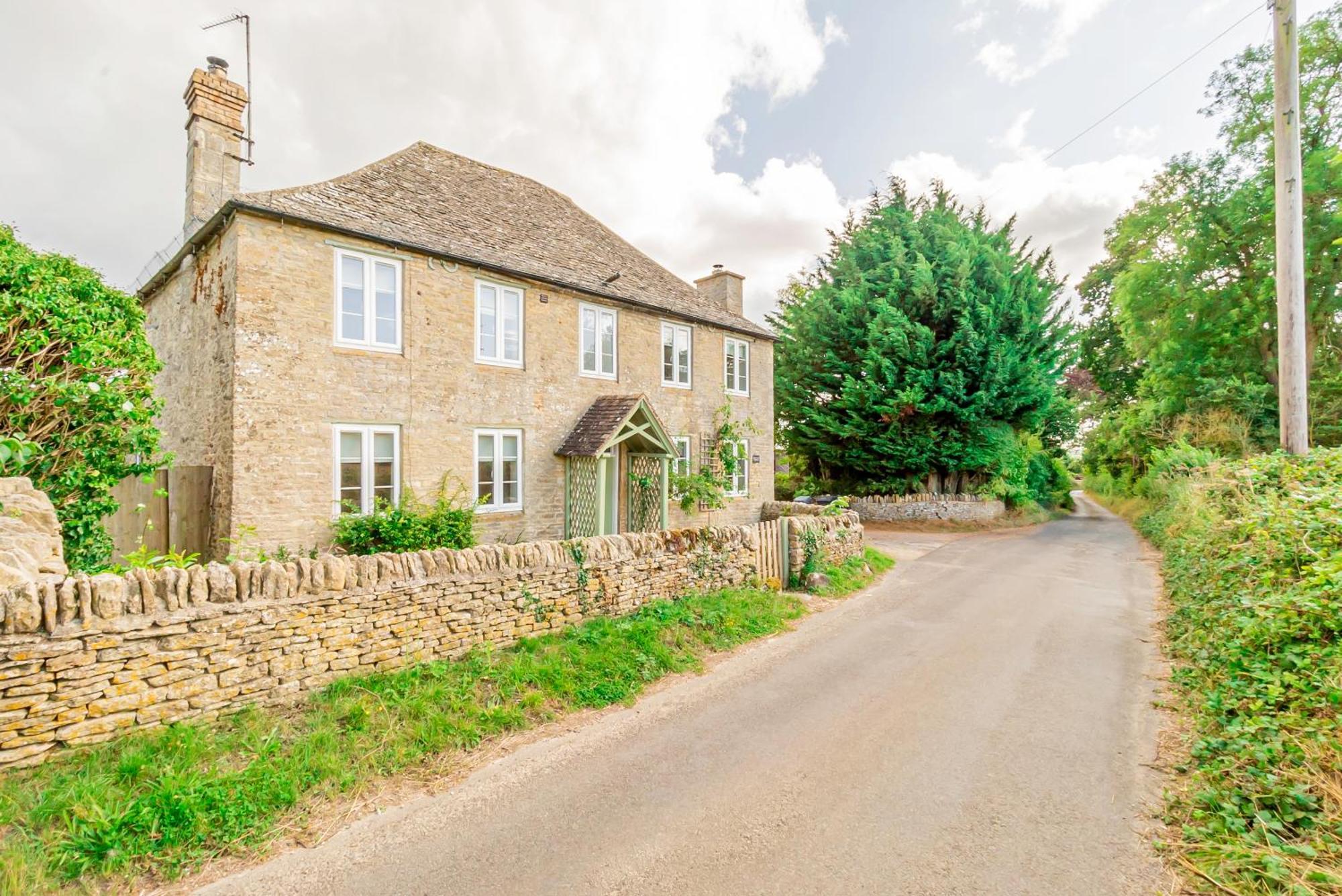 Long Hanborough Farmhouse Retreat, 4 Bed, Pet Friendly מראה חיצוני תמונה